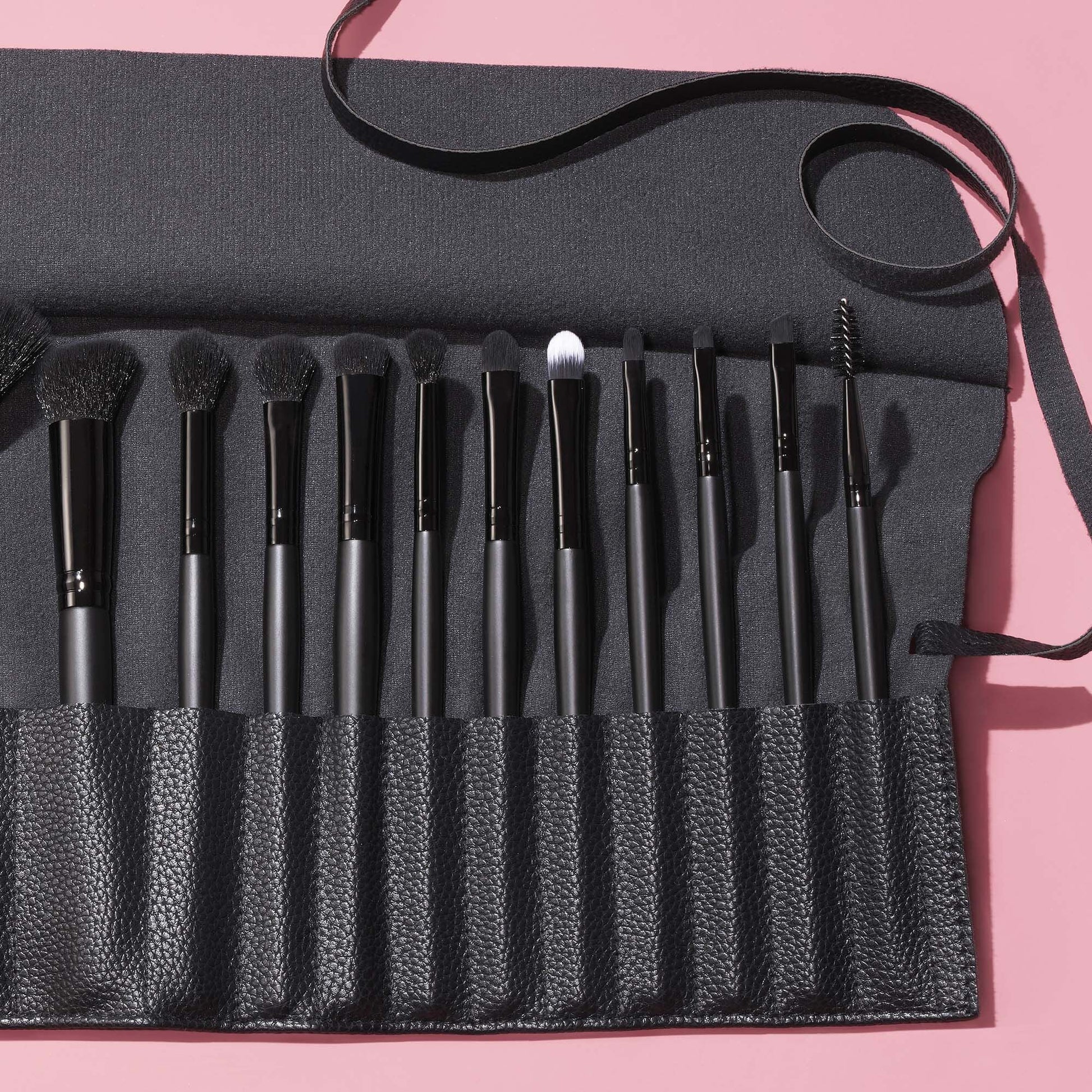 17-piece-ultimate-makeup-brush-set-and-travel-roll-o5 042423_UltBrushSet_V2_Main-2_IGF_carousel2.jpg