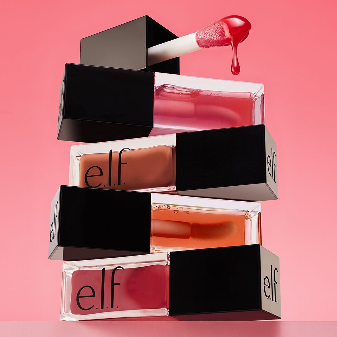 glow-reviver-lip-oil-w8 053023_SL_GlowRev_Fam_FOCUSSTACK-2RGB_IGF_a02f77a9-bf07-4a60-8c73-7b207cf9f12d.jpg