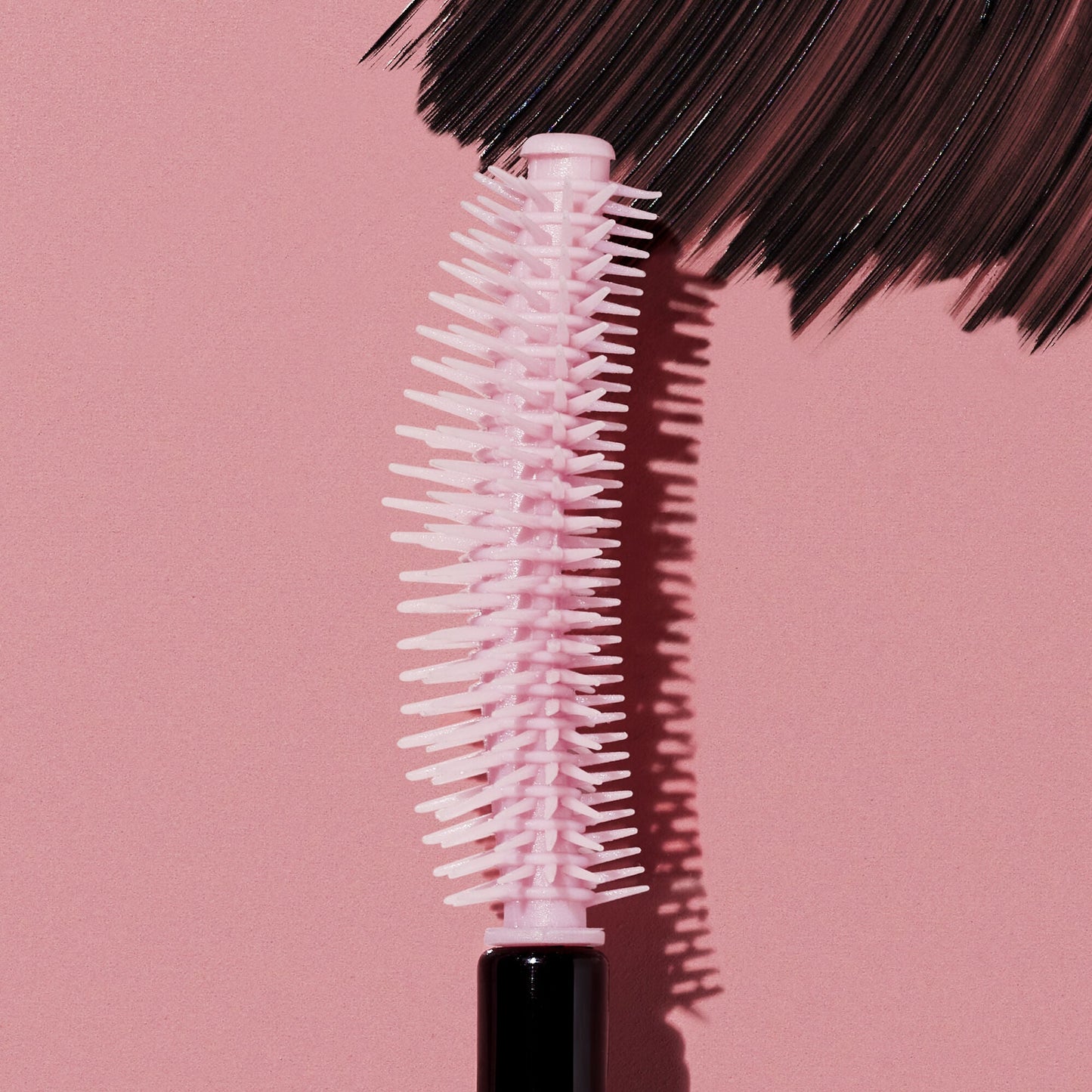 lash-n-roll-mascara-b7 053122_SL_LashNRollWand_RGB_IGF.jpg