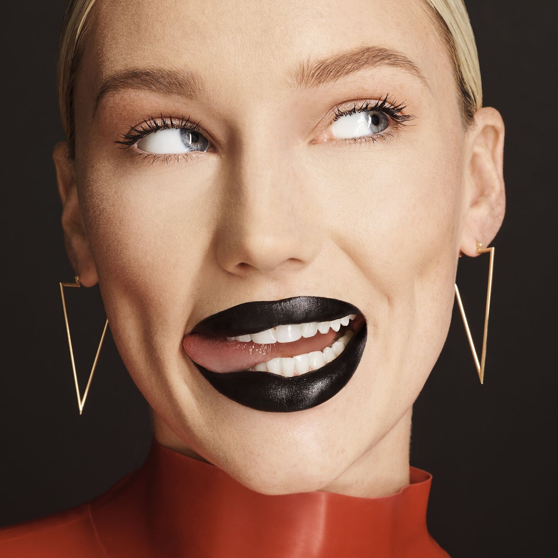 o-face-satin-lipstick-n8 071222_MD_Look4_0124_FINAL_RGB_IGF.jpg