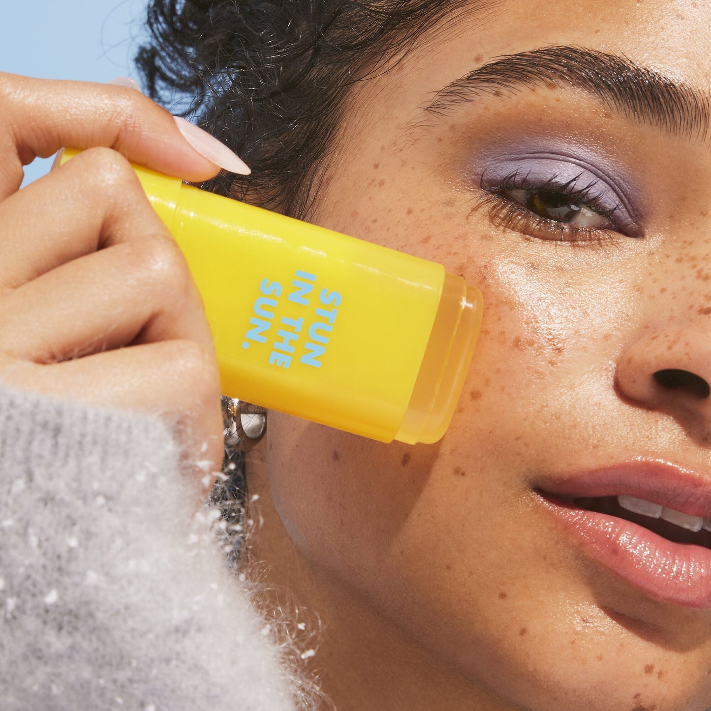 suntouchable-invisi-stick-spf-50-d2 091924_Aiyana_Sunwich2_2468_FINAL_RGB_IGF2.jpg