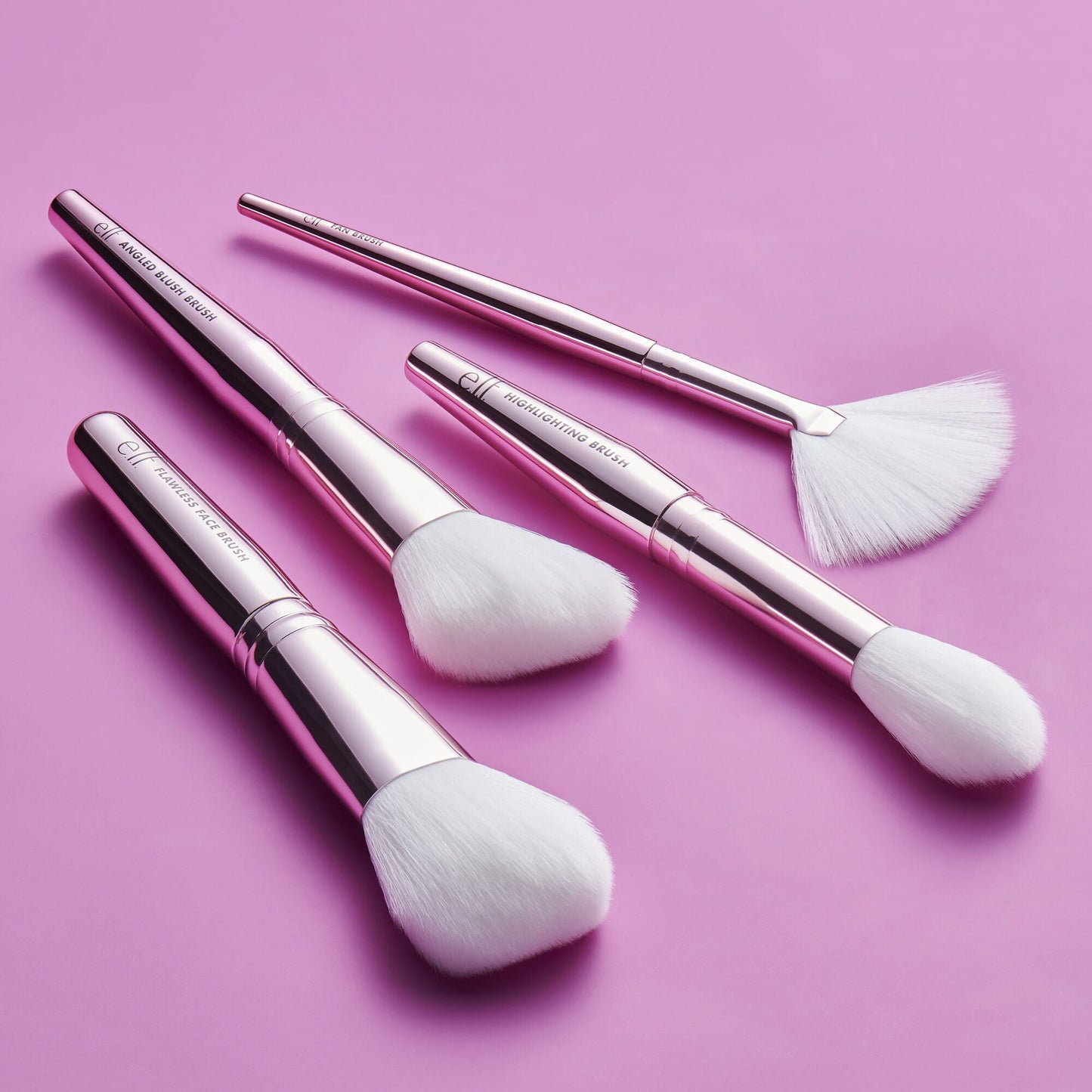 blush-bronzer-and-highlighter-brush-set-f3 12142020_BlushGlow-BrushKit_0027_FocusBracket-MAIN_V2_IGF.jpg