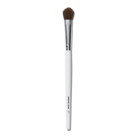 wide-tapered-eyeshadow-brush-x4 21994_OPENA_R.png