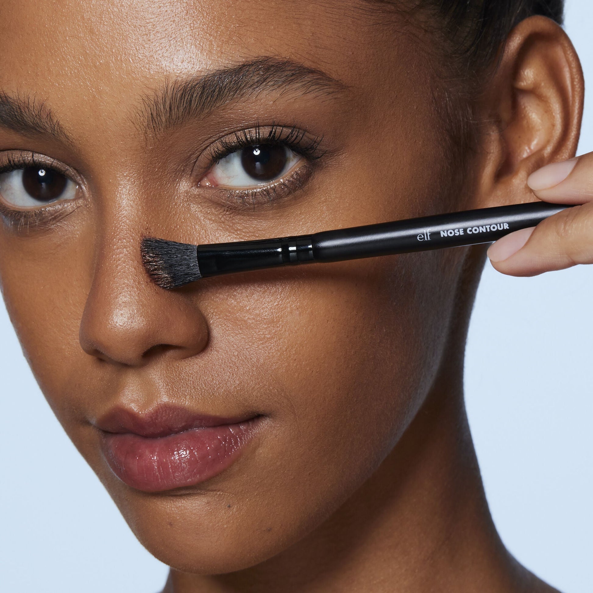 dual-ended-nose-contour-brush-e2 81283_Nose_Contour_Brush.jpg