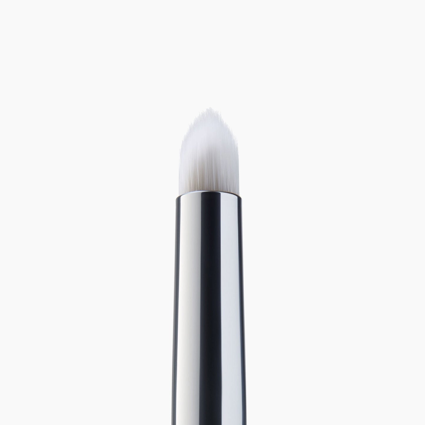 precision-smudge-brush-u0 85311_PrecisionSmudgeBrush_Macro_V2.jpg
